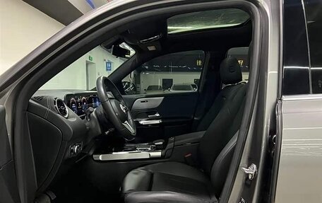 Mercedes-Benz GLB, 2022 год, 2 360 000 рублей, 14 фотография
