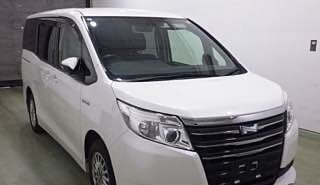 Toyota Noah III, 2015 год, 1 345 000 рублей, 4 фотография