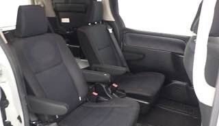 Toyota Noah III, 2015 год, 1 345 000 рублей, 7 фотография
