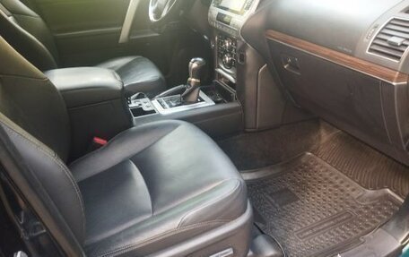 Toyota Land Cruiser Prado 150 рестайлинг 2, 2018 год, 4 300 000 рублей, 4 фотография