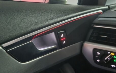 Audi A4, 2016 год, 1 850 000 рублей, 6 фотография