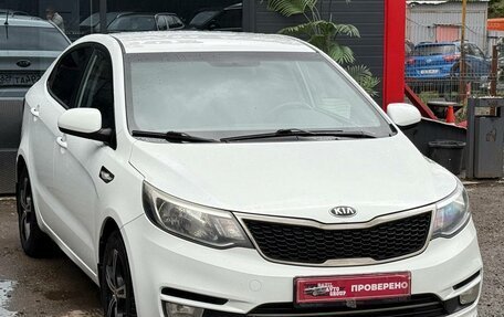 KIA Rio III рестайлинг, 2016 год, 900 000 рублей, 3 фотография