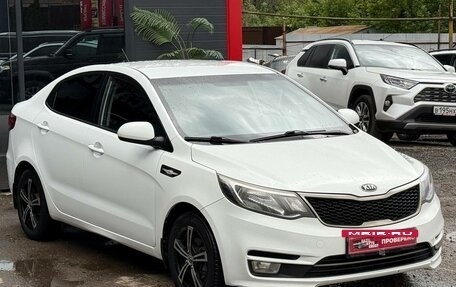 KIA Rio III рестайлинг, 2016 год, 900 000 рублей, 2 фотография