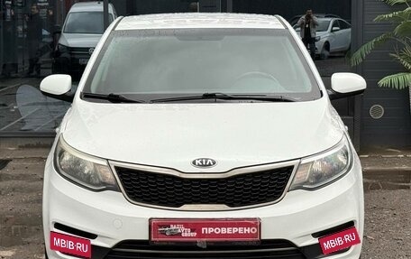 KIA Rio III рестайлинг, 2016 год, 900 000 рублей, 4 фотография