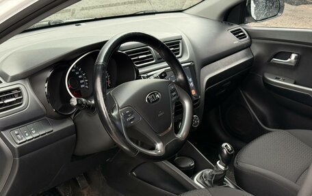 KIA Rio III рестайлинг, 2016 год, 900 000 рублей, 22 фотография
