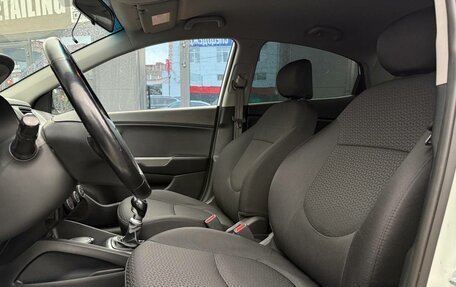 KIA Rio III рестайлинг, 2016 год, 900 000 рублей, 23 фотография
