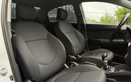 KIA Rio III рестайлинг, 2016 год, 900 000 рублей, 31 фотография