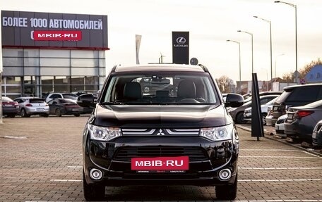 Mitsubishi Outlander III рестайлинг 3, 2014 год, 1 255 000 рублей, 2 фотография