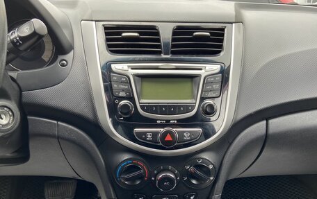 Hyundai Solaris II рестайлинг, 2011 год, 588 000 рублей, 16 фотография