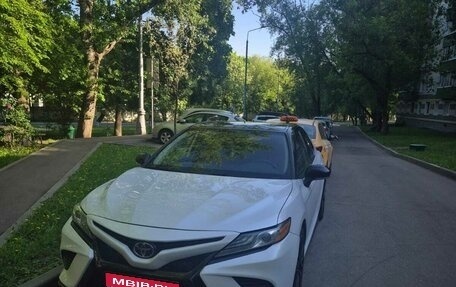 Toyota Camry, 2018 год, 1 700 000 рублей, 1 фотография