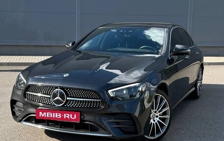 Mercedes-Benz E-Класс, 2021 год, 5 300 000 рублей, 1 фотография