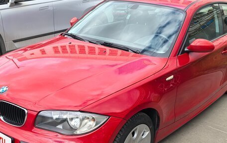 BMW 1 серия, 2009 год, 1 050 000 рублей, 1 фотография