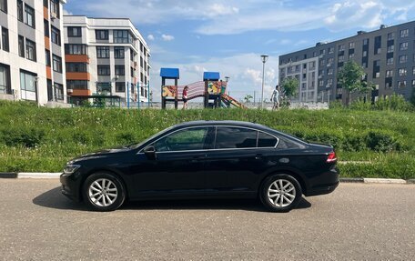 Volkswagen Passat B8 рестайлинг, 2019 год, 1 670 000 рублей, 2 фотография