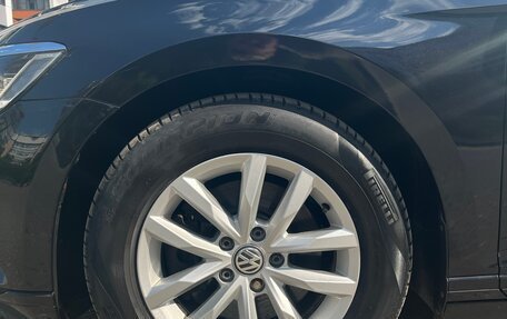 Volkswagen Passat B8 рестайлинг, 2019 год, 1 670 000 рублей, 10 фотография