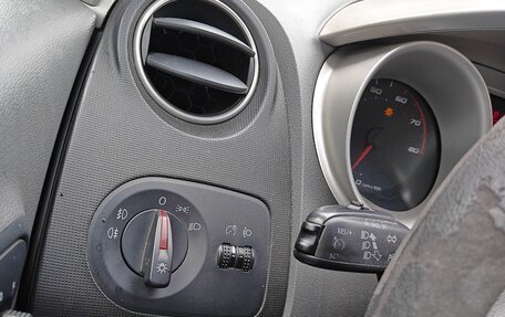 SEAT Ibiza IV рестайлинг 2, 2011 год, 550 000 рублей, 8 фотография