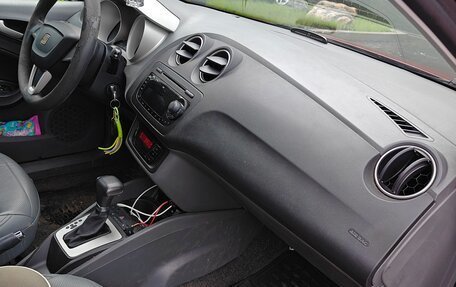 SEAT Ibiza IV рестайлинг 2, 2011 год, 550 000 рублей, 16 фотография