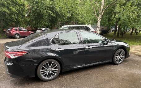 Toyota Camry, 2023 год, 3 300 000 рублей, 3 фотография