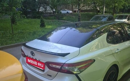 Toyota Camry, 2018 год, 1 700 000 рублей, 6 фотография