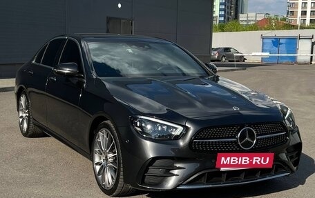Mercedes-Benz E-Класс, 2021 год, 5 300 000 рублей, 3 фотография