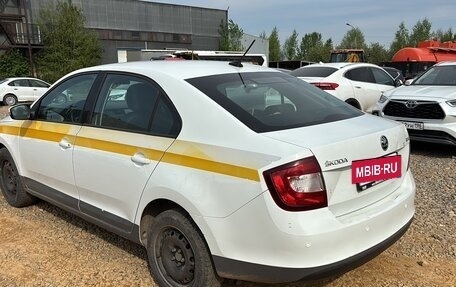 Skoda Rapid I, 2019 год, 900 000 рублей, 4 фотография