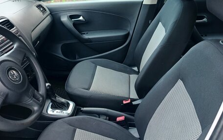 Volkswagen Polo VI (EU Market), 2012 год, 920 000 рублей, 3 фотография