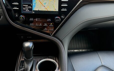 Toyota Camry, 2019 год, 2 500 000 рублей, 6 фотография