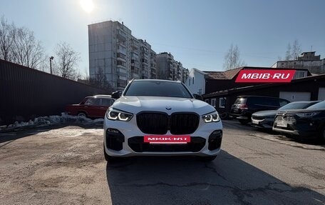 BMW X5, 2019 год, 5 200 000 рублей, 2 фотография