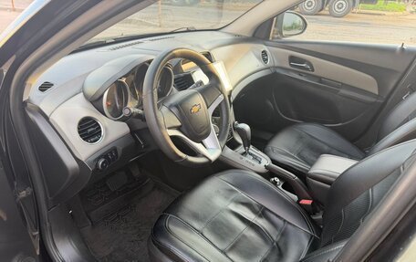 Chevrolet Cruze II, 2011 год, 550 000 рублей, 8 фотография