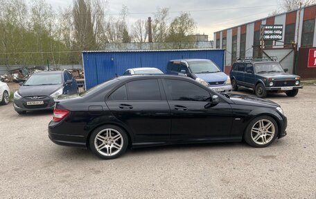 Mercedes-Benz C-Класс, 2010 год, 900 000 рублей, 4 фотография