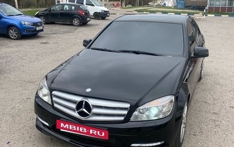 Mercedes-Benz C-Класс, 2010 год, 900 000 рублей, 6 фотография