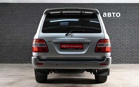 Toyota Land Cruiser 100 рестайлинг 2, 2006 год, 2 060 000 рублей, 6 фотография