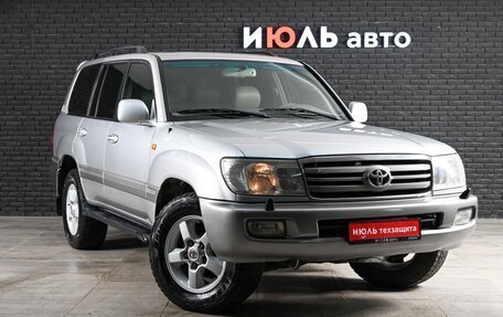 Toyota Land Cruiser 100 рестайлинг 2, 2006 год, 2 060 000 рублей, 4 фотография