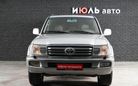 Toyota Land Cruiser 100 рестайлинг 2, 2006 год, 2 060 000 рублей, 3 фотография