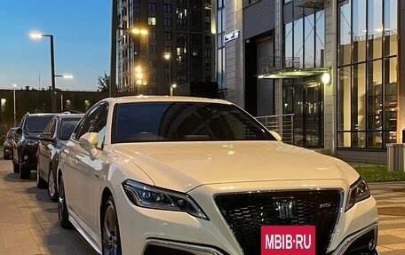 Toyota Crown, 2018 год, 3 899 000 рублей, 9 фотография