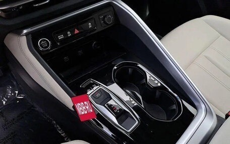 Audi Q5, 2025 год, 6 037 500 рублей, 15 фотография