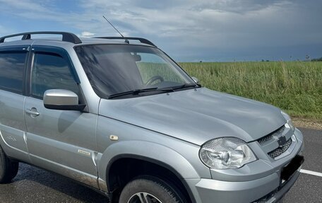 Chevrolet Niva I рестайлинг, 2015 год, 665 000 рублей, 5 фотография