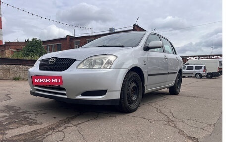 Toyota Corolla, 2004 год, 650 000 рублей, 4 фотография