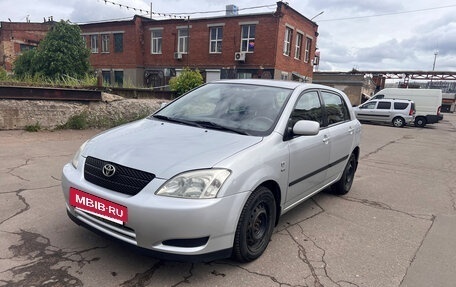 Toyota Corolla, 2004 год, 650 000 рублей, 11 фотография