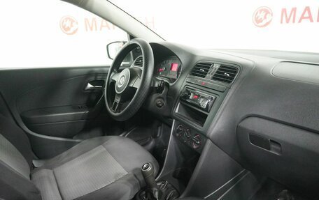 Volkswagen Polo VI (EU Market), 2012 год, 450 000 рублей, 10 фотография