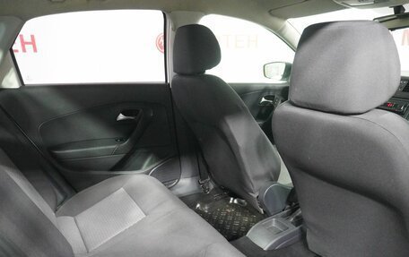 Volkswagen Polo VI (EU Market), 2012 год, 450 000 рублей, 11 фотография