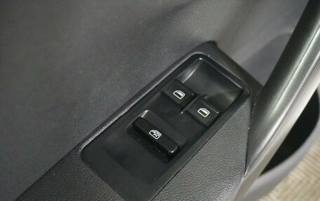 Volkswagen Polo VI (EU Market), 2012 год, 450 000 рублей, 14 фотография