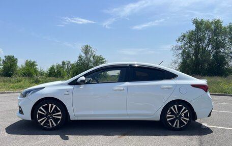 Hyundai Solaris II рестайлинг, 2019 год, 1 600 000 рублей, 4 фотография