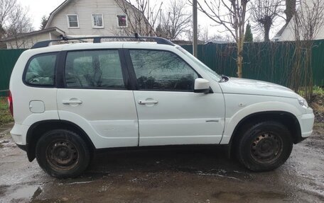 Chevrolet Niva I рестайлинг, 2013 год, 600 000 рублей, 2 фотография
