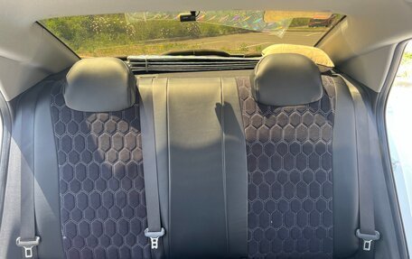 Hyundai Solaris II рестайлинг, 2019 год, 1 600 000 рублей, 10 фотография