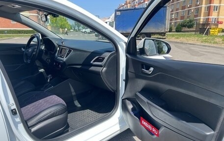Hyundai Solaris II рестайлинг, 2019 год, 1 600 000 рублей, 9 фотография