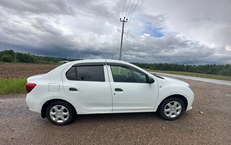 Renault Logan II, 2015 год, 640 000 рублей, 7 фотография