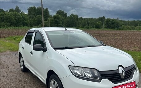 Renault Logan II, 2015 год, 640 000 рублей, 8 фотография