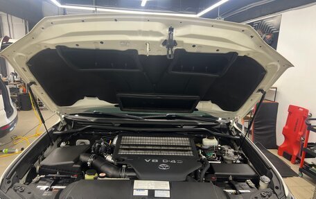 Toyota Land Cruiser 200, 2016 год, 5 000 000 рублей, 7 фотография