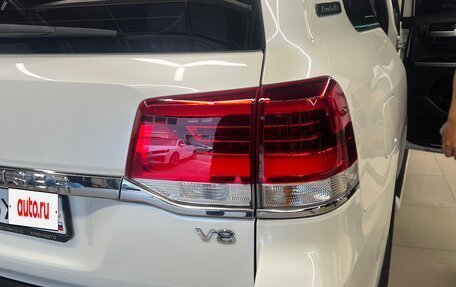 Toyota Land Cruiser 200, 2016 год, 5 000 000 рублей, 13 фотография