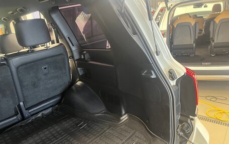 Toyota Land Cruiser 200, 2016 год, 5 000 000 рублей, 15 фотография